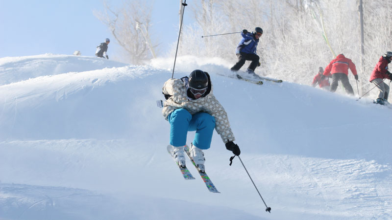 BELLAIRE MOUNTAIN SKIING